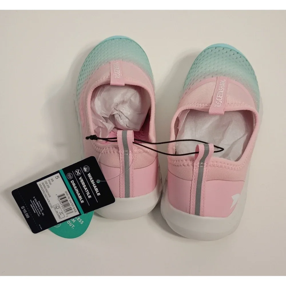Women's Size 5‎ Rugged Shark Water Shoes Pink Teal Pretty Water Shoes NWT